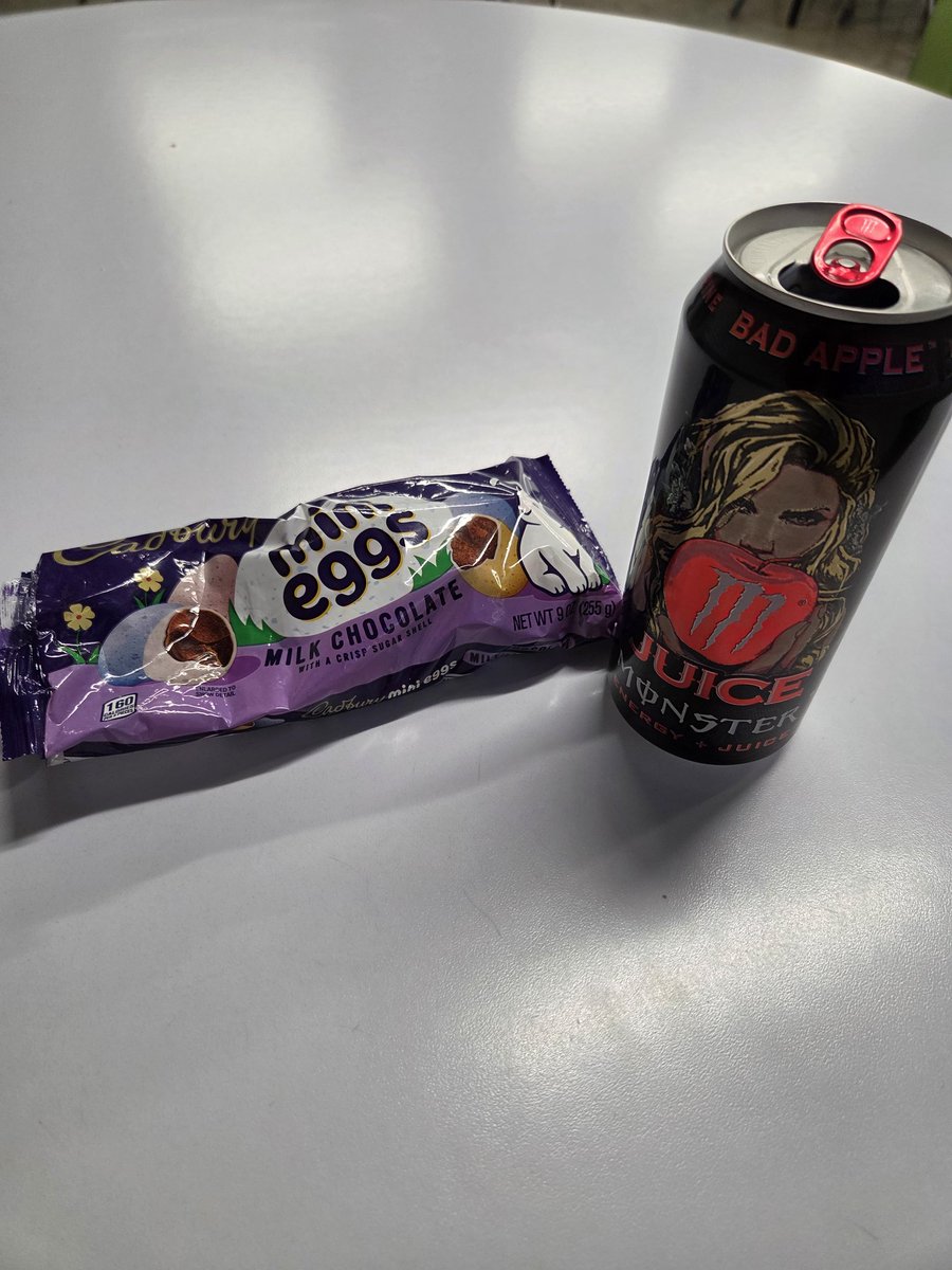 FloorOrangeJuce's tweet image. lunch break #summers #snack