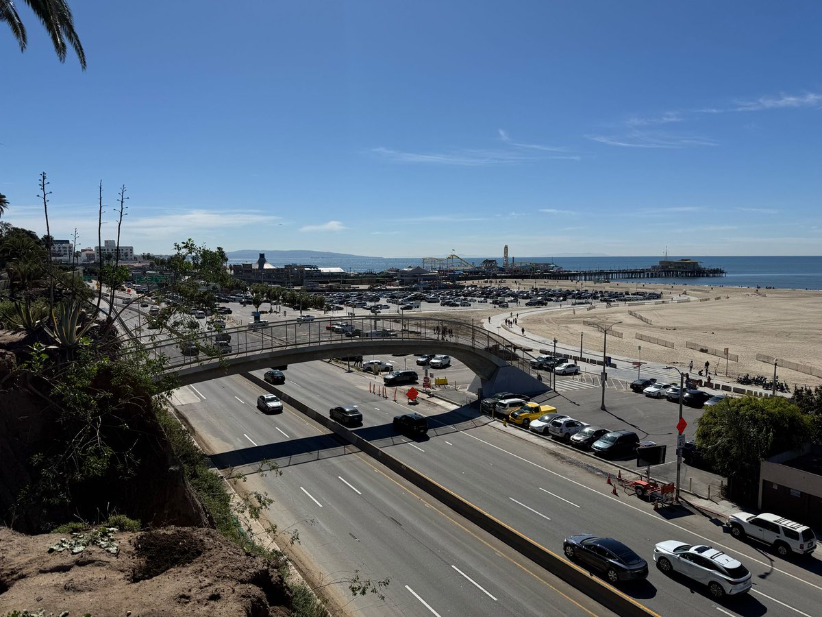 thenightluigi's tweet photo. Deuxième journée du Circuit GO : Kalos – Los Angels depuis Santa Monica, c’est tout de suite ➡️ https://t.co/VwsQxqFiCP #PokémonGOTour https://t.co/u4MMA3mrx4