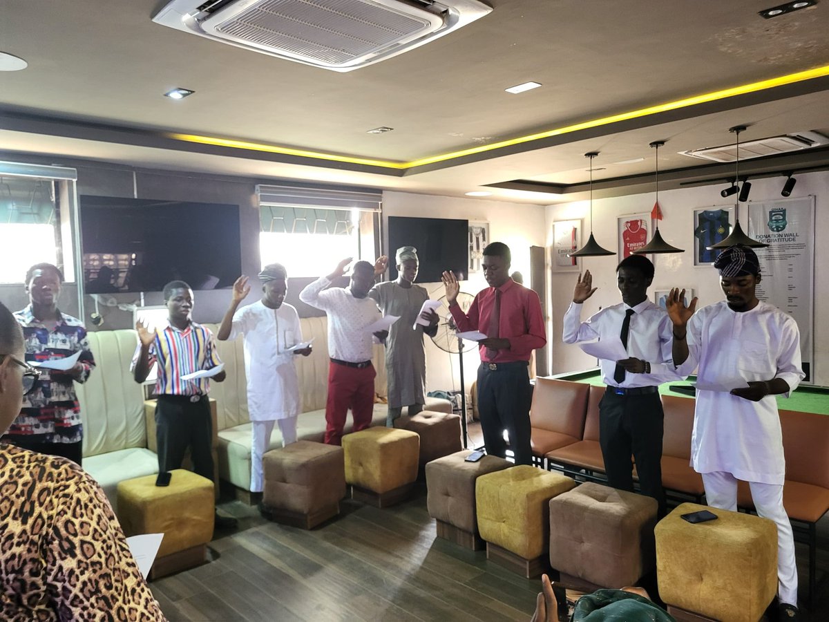 Independence Hall,UI tweet media