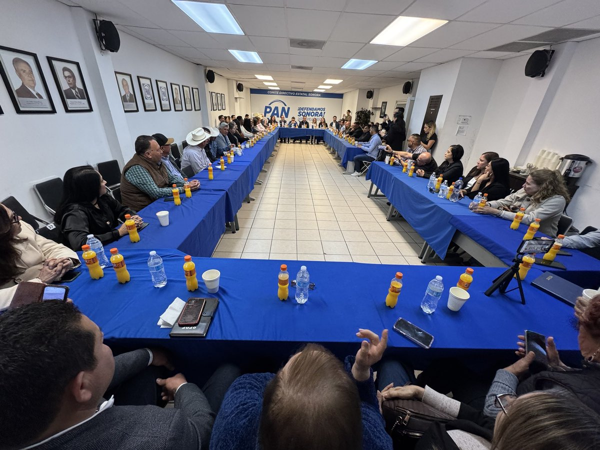 Se acerca el CAMBIO a Sonora.

En el PAN con <a href="/tonoastiazaran/">Antonio Astiazarán</a> reafirmamos nuestro compromiso con un Sonora donde la familia esté al centro y los resultados hablen. 

Seguimos firmes en encuentro con liderazgos de todo el estado, estamos list@s para lo que viene. #ElPANEstáAquí