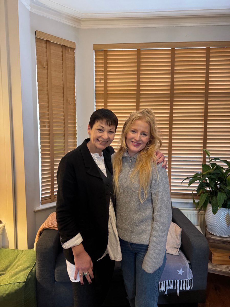 Caroline Lucas tweet media