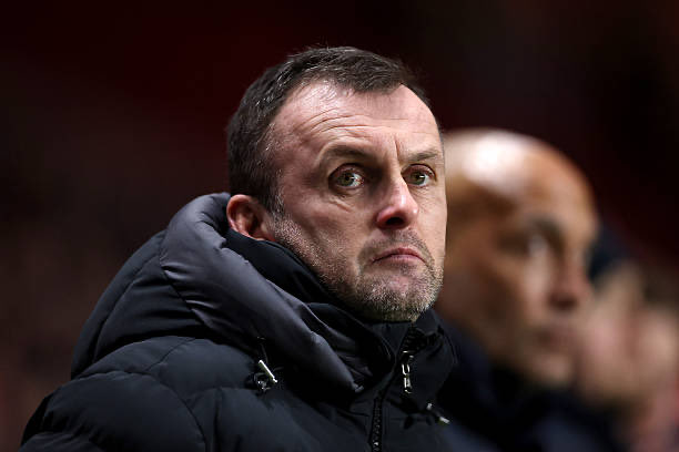 Nathan Jones asked about his first return to St Mary's: "If I tell you how I really feel when I walk through the door at this place then I might get myself in trouble. But yeah, nice to come back. Nice to see... the grass." #saintsfc <a href="/LouisMend/">Louis Mendez</a>