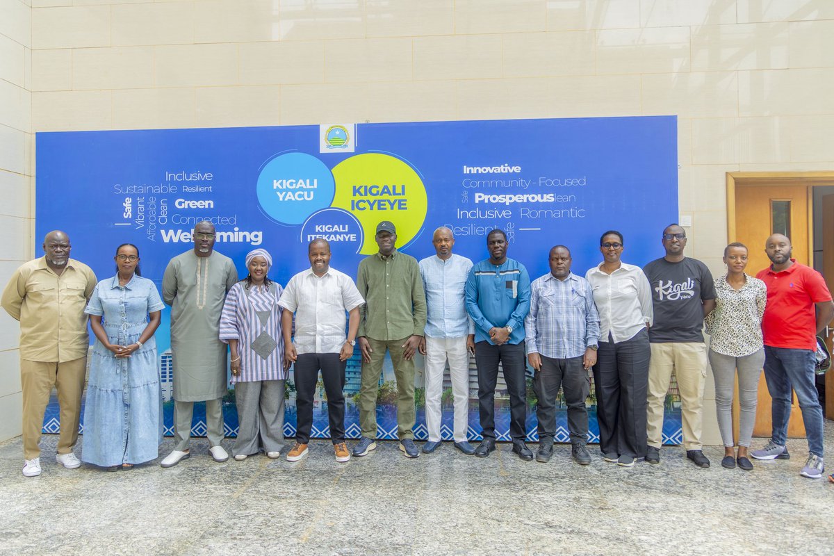 The Mayor of Dakar, Abbas Fall, and his delegation today toured various sites across #KigaliYacu.

During their visit to the Mpazi Rehousing Model in Gitega Sector, Nyarugenge District, the Mayor of the City of Kigali, Samuel Dusengiyumva, highlighted the Mpazi Project as a