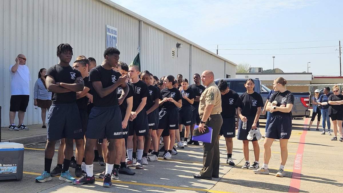 gabeandsniff's tweet image. Still going strong! Go @NJROTCKatyISD ! @katyisd @LHerring_MCHS @MCHS_Rams @DawnChampagne15 #firstandfinest