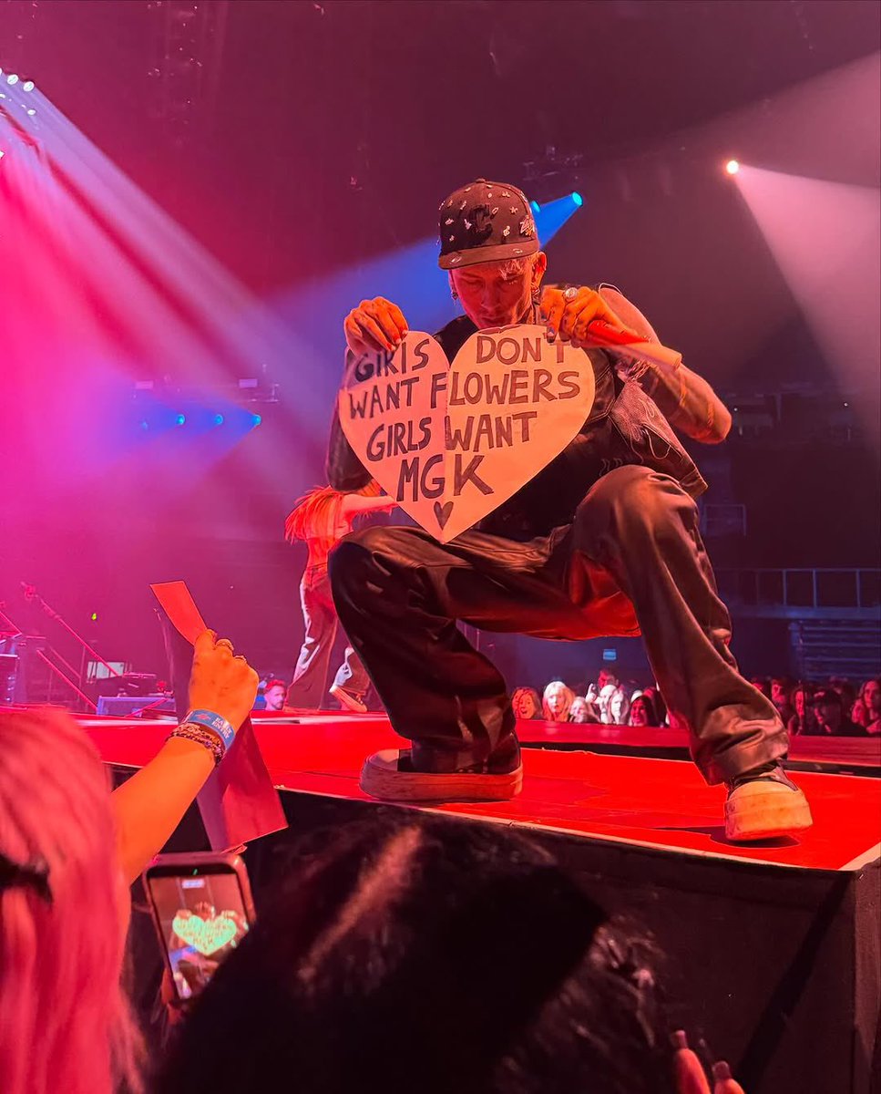 he’s prettier than a flower