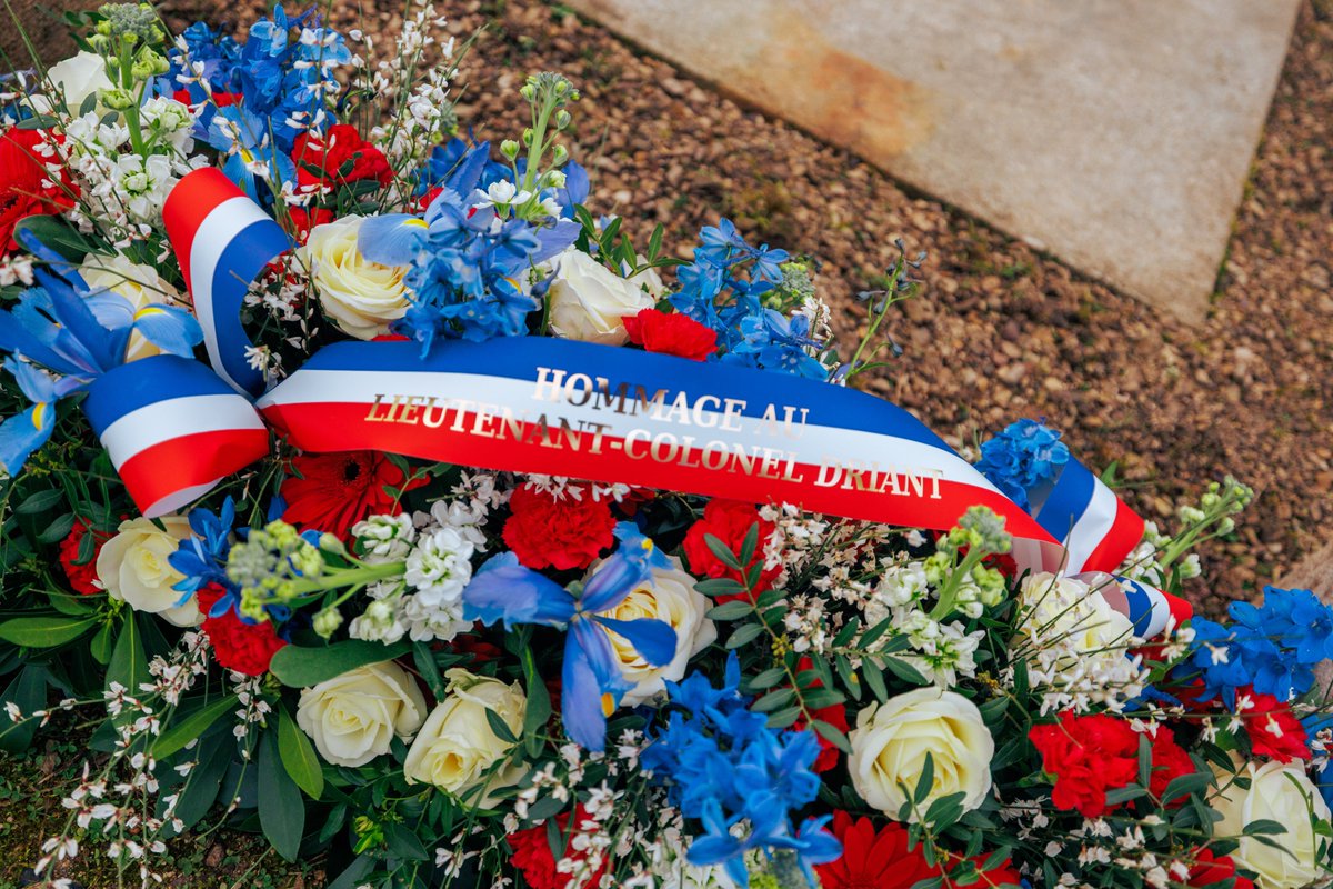 J_Bardella's tweet photo. La mémoire de Verdun n'est pas un musée : c'est un appel. 

Ces soldats nous invitent à accepter les engagements nécessaires, et à servir une cause plus grande que soi : celle de la Nation.

Le Rassemblement National rend aujourd'hui hommage à « ceux de 14 ». https://t.co/xHxIv8RhKR