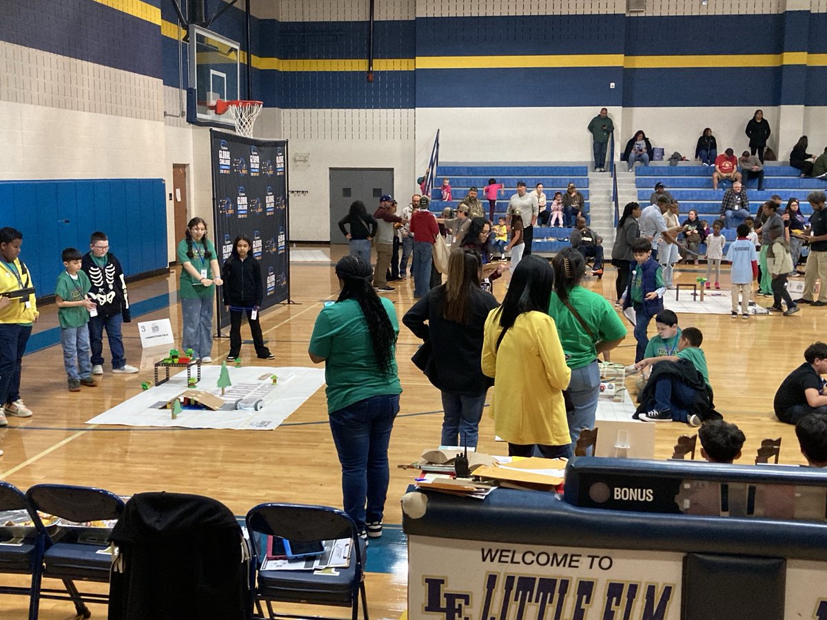 Anne Clark tweet media