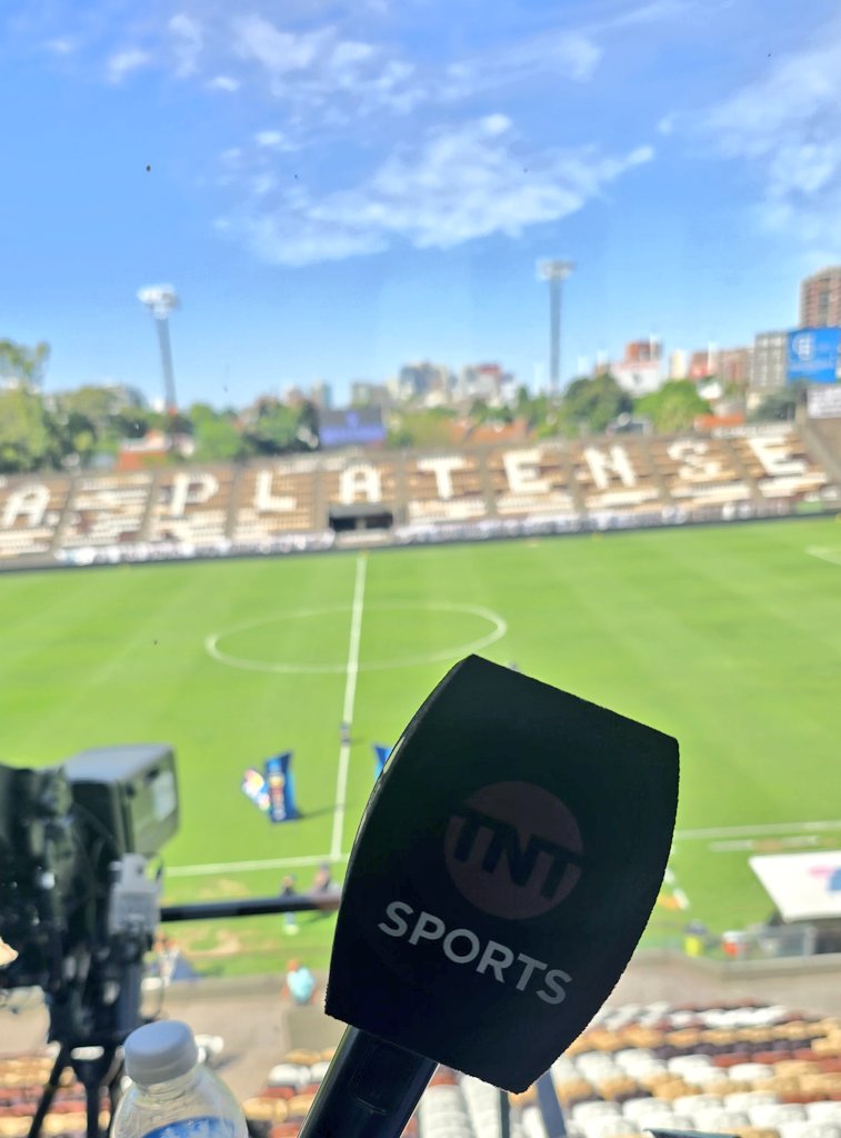 leandrozapponi's tweet image. Ya estamos listos!
Te relato ⚽ #TorneoClausura #LigaProfesional 🇦🇷 🏆
👕 #Platense (@caplatense) - 👕 #BarracasCentral (@barracascentral)
#Inteezonal #Fecha6
🎙 @MatiBustosMilla
🏟️ @Candelaleiga / @nico_latini
📺 @TNTSportsAR 
#LPFxTNTSports
🐸☝
#NoTeLoPodésPerder