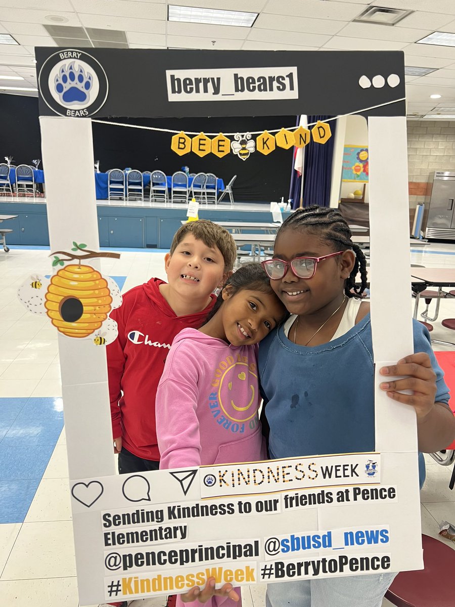 Berry_Bears1 tweet media