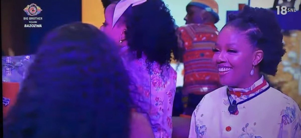 Fufla1978's tweet image. RT @Mampinga25: FACE 💳

PARTY WITH LIEMA TONIGHT
BAZOZWA FACECARD LIEMA
#LiemaPantsi
#BBMzansiS6
#BBMzansi