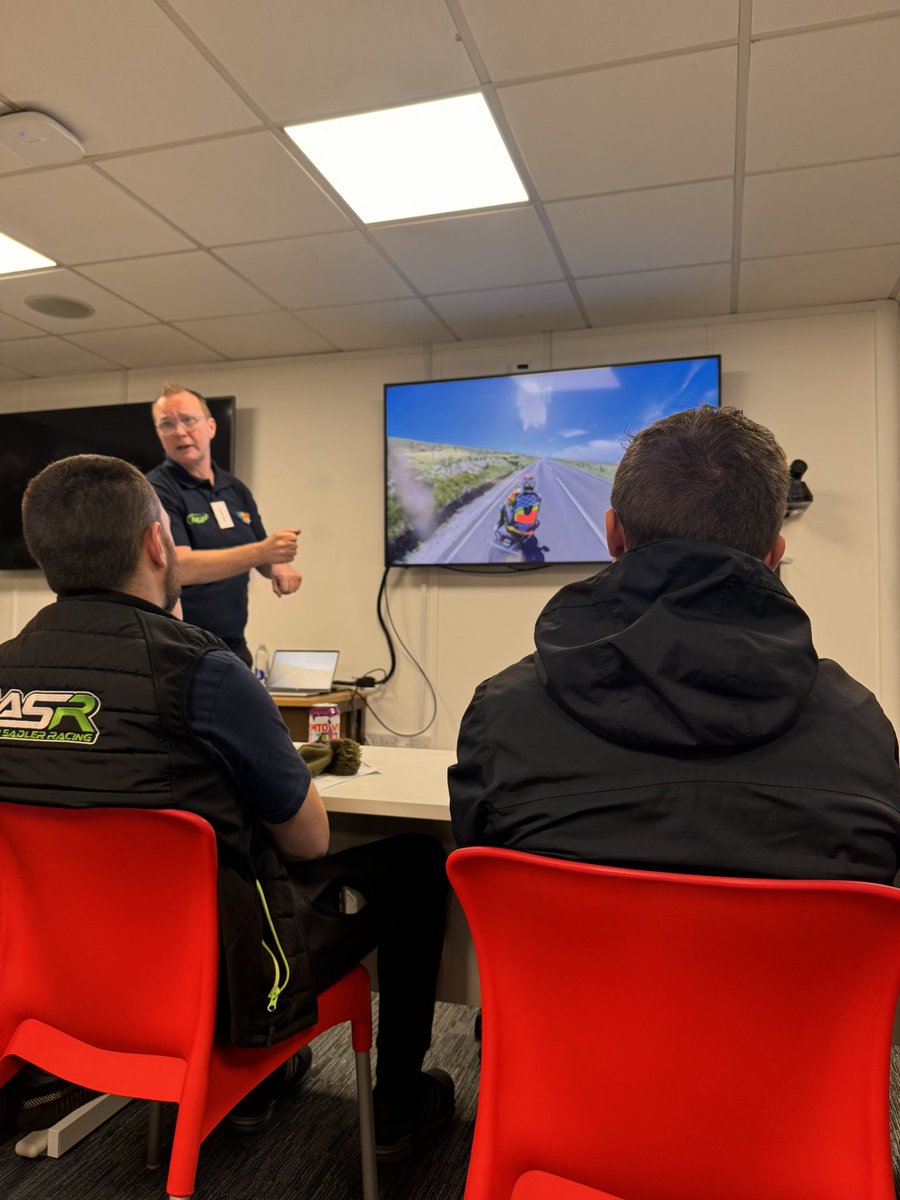 Arran Hands Racing tweet media