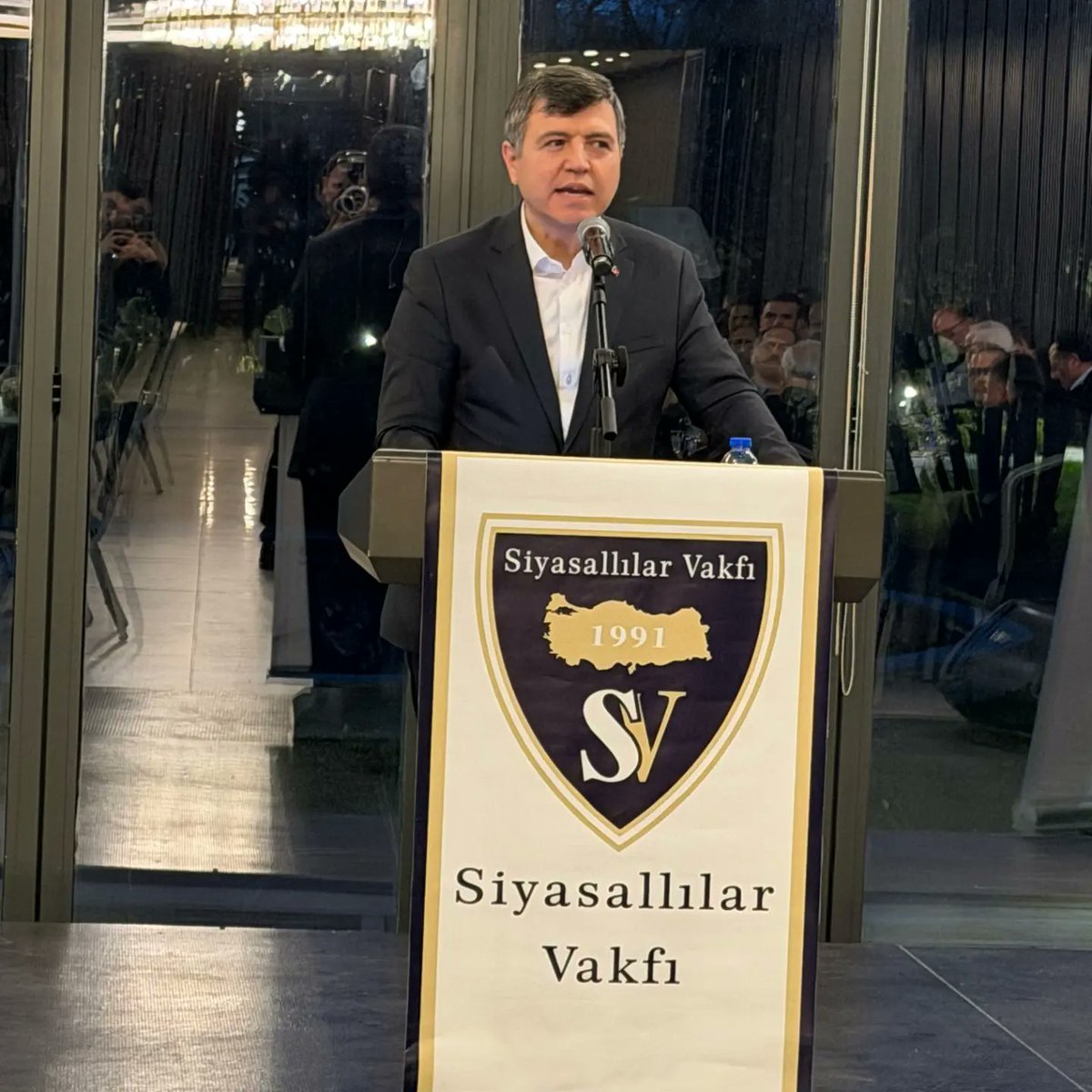 vakifsiyasal's tweet photo. 2026 Geleneksel İftarımıza katılım sağlayan kıymetli üyelerimize ve bursiyerlerimize çok teşekkür ederiz https://t.co/5UdNZ1Qidn