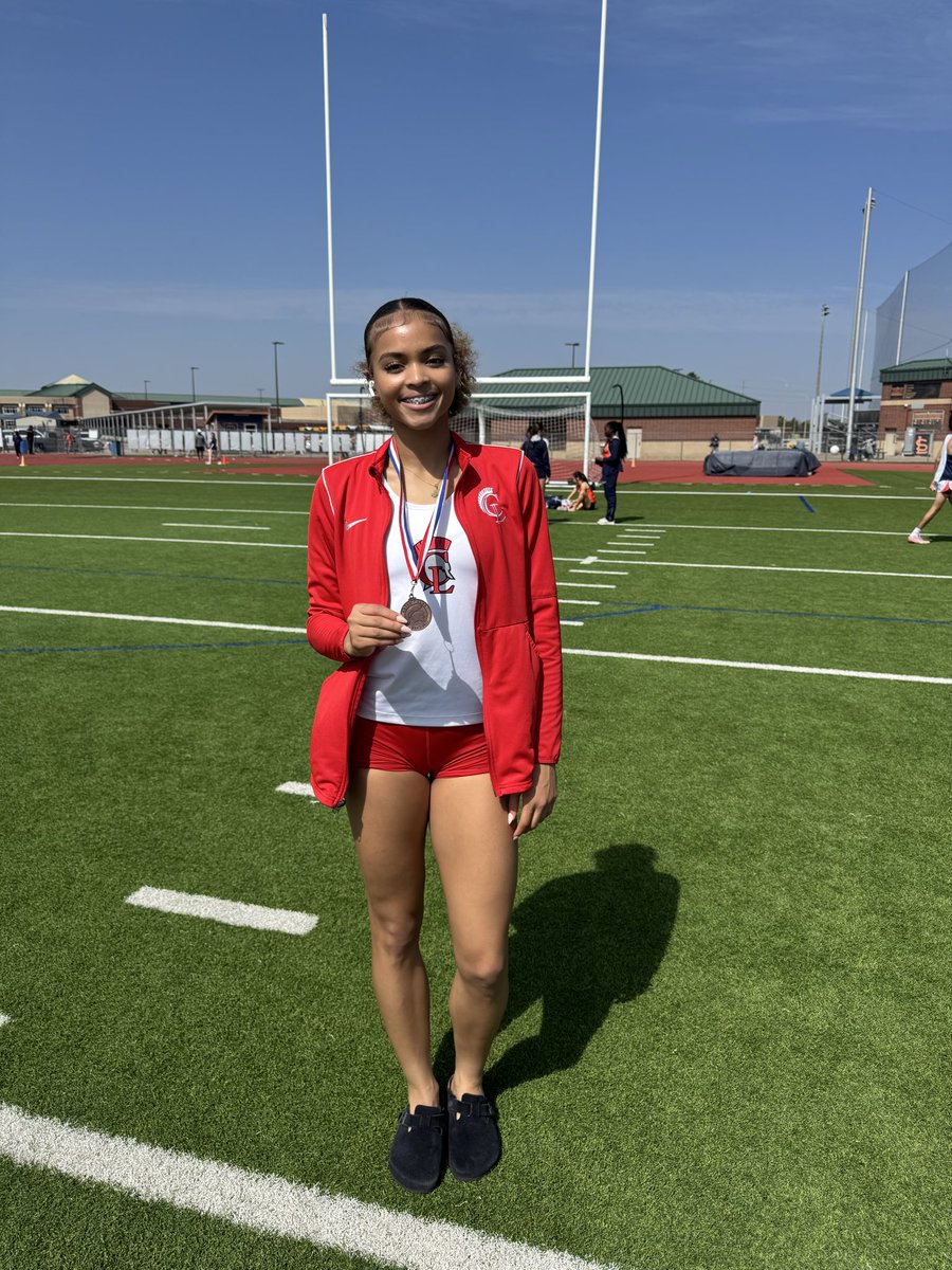 Cy Lakes Track & Field tweet media