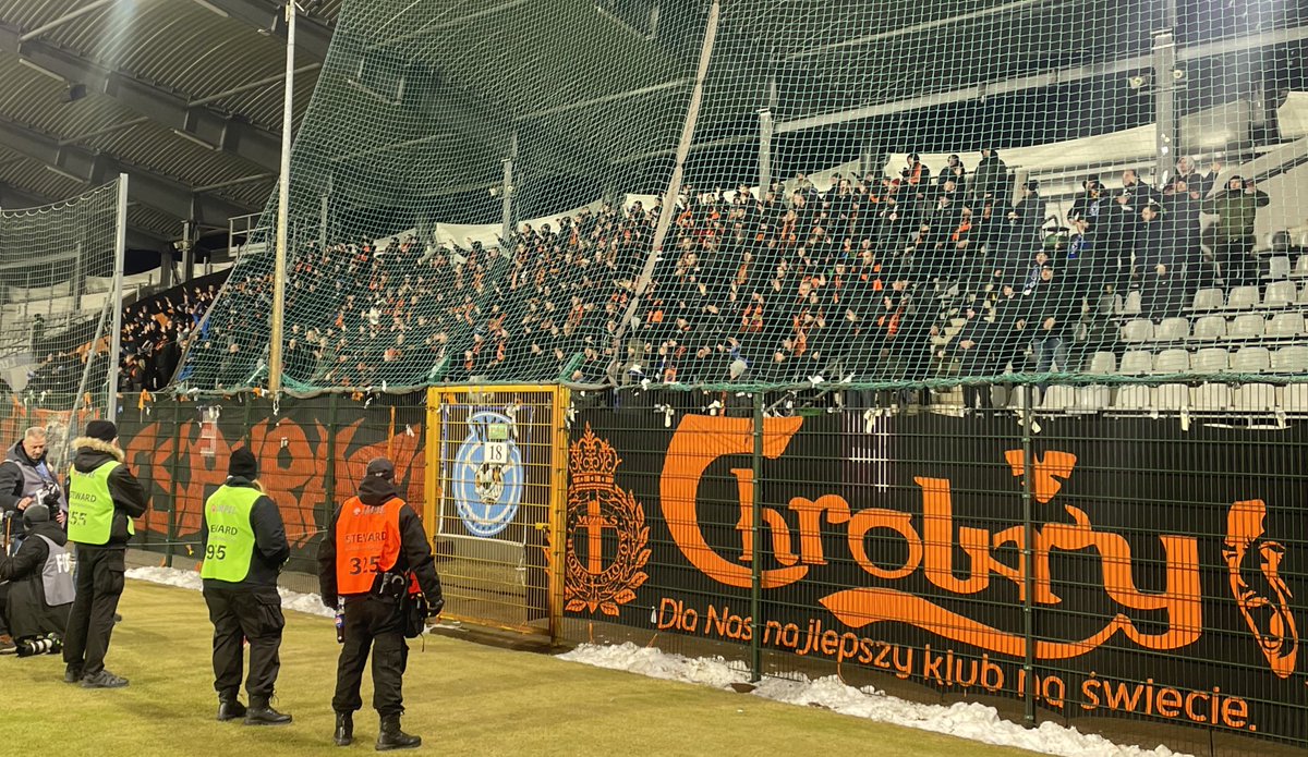 Trybuny przy Orła Białego z dwóch perspektyw.

#MIECHR