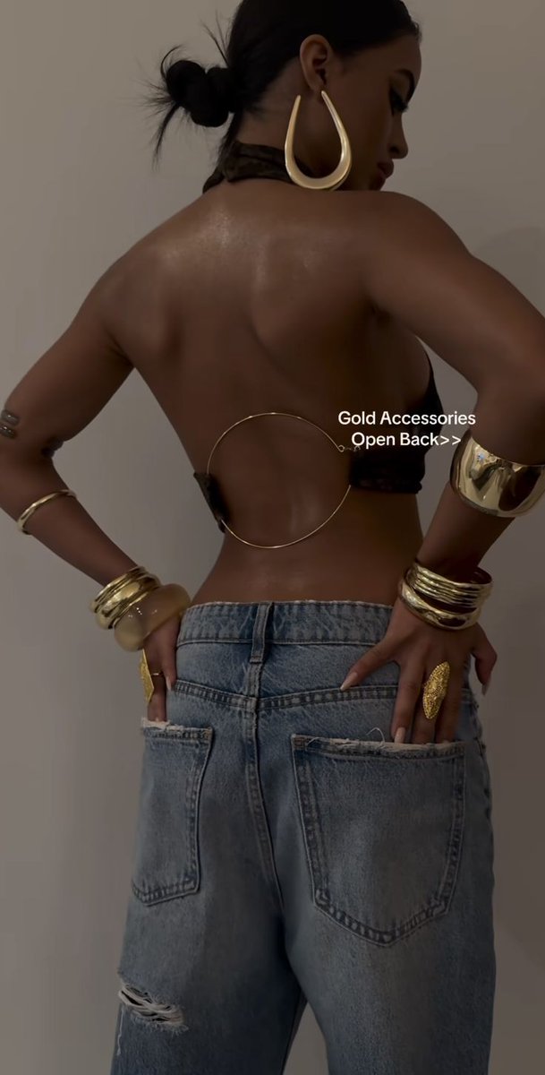 Beauty ✨ (@outfit_luxy) on Twitter photo 