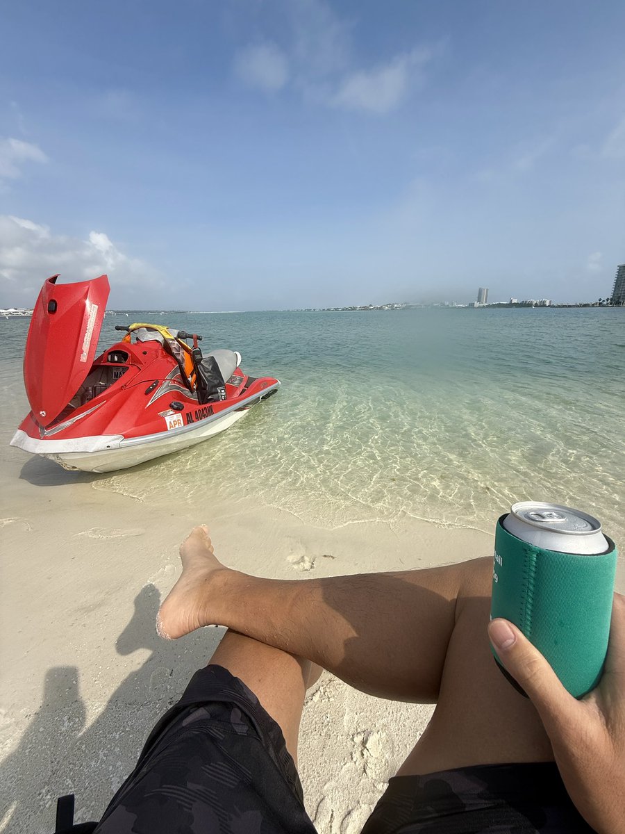 seminoleXJ's tweet photo. Little r&amp;r after our Universal Orlando vacation https://t.co/6SuS2PWVpo
