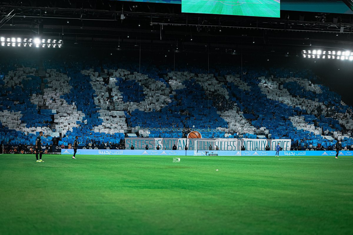 MnbrAlhilal's tweet photo. 🚨🚨🚨🚨 فكرة تيفو جماهير الهلال أمام الاتحاد:

تحفيز الفريق بتحقيق الثلاث نقاط "3PTS"، ولاعب السلة المتواجد في التيفو هو ستيف كري "أفضل مسدد ثلاثيات في تاريخ كرة السلة."

🏀🤯💙

@StephenCurry30 https://t.co/14dftCp84S