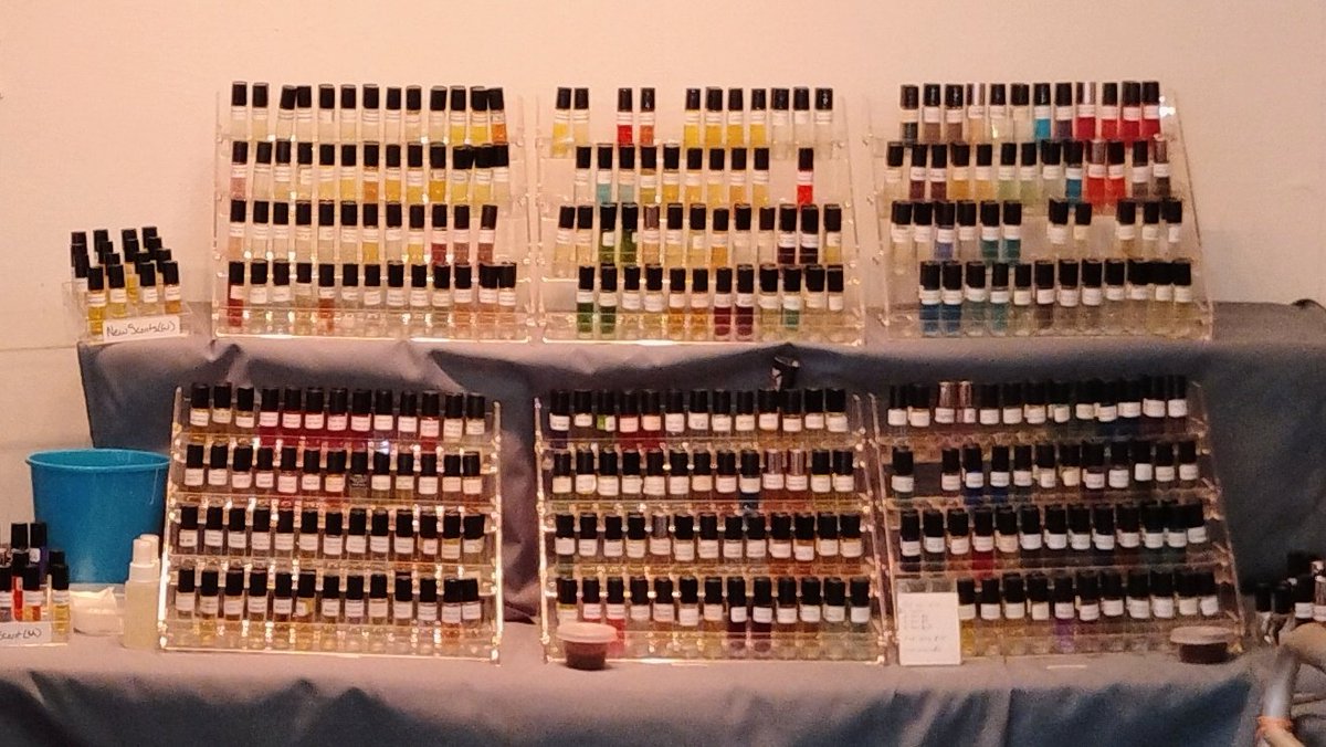 Body Oils  I carry over 300 scents