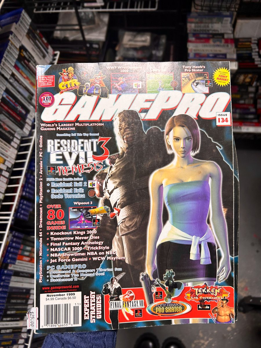 Look what I found treasure hunting today. #REBHFun #ResidentEvil #ResidentEvil3 

Gamepro Magazine • Issue 134 • November 1999 • Resident Evil 3: Nemesis