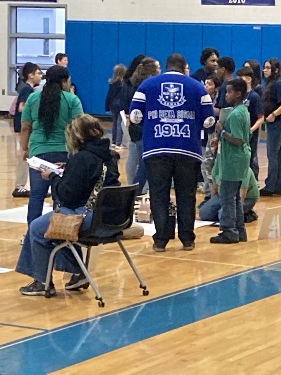 Anne Clark tweet media