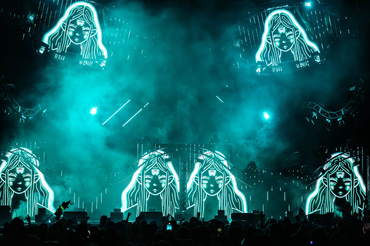 Metamorphosis tweet media