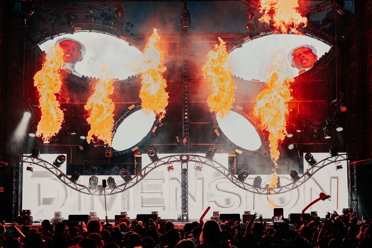 Metamorphosis tweet media