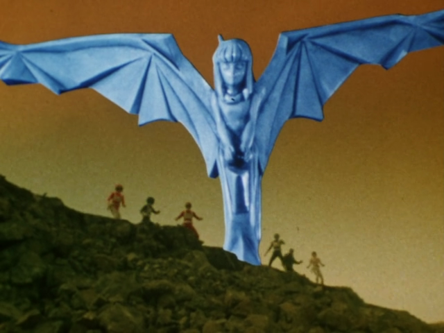changeman30th's tweet photo. It was a genius decision to bring Sakura back. Having someone from the first planet destroyed by Bazuu play an important part in his end is meaningful, and the enlarged Memory Doll that tears its way through Gozma Star and looms in its skyline is beautiful symbolism. https://t.co/QfIx7cBhcw