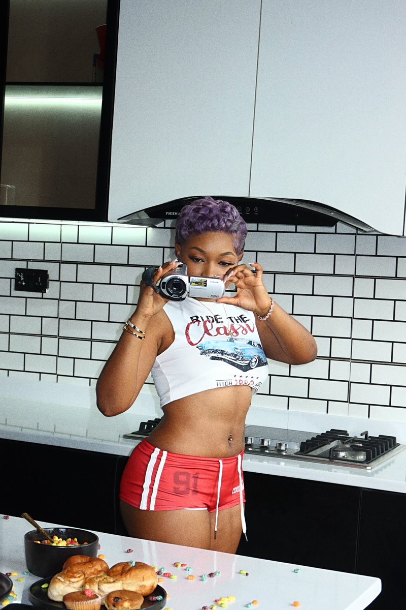 Guchi 💜⚡️ tweet media