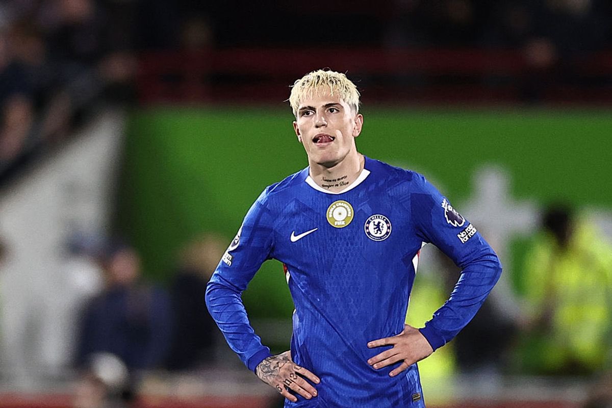 All of sudden, he can’t talk from the bench.

All of sudden, his brother doesn’t tweet and leak player line ups on match day.

All of a sudden, Garnacho brother can’t insult the coach or like tweets that disrespect the coach decisions.

The protection Garnacho got from his parent