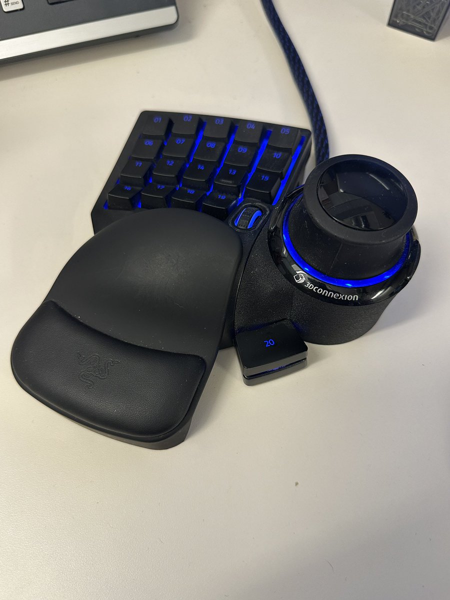travisputman's tweet photo. @emm0sh I like my 3D mouse but hate going back and forth to the keyboard. So I modified a gaming keypad with one. Maximum keyboard shortcuts with the mouse. This is what 3D Connexion should have done. https://t.co/WcEcn0UhG5