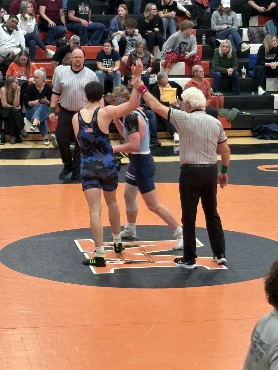 VilleLionsAD's tweet photo. Max Birth into the County Finals!!! He scores the fall in the second period to advance to the 190lb Final later this evening! #heMOVED https://t.co/h5bcfLlZV9