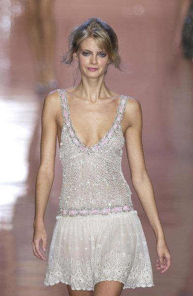 Olivia Rodrigo in VINTAGE ✨️Blumarine✨️ Spring/Summer 2004.🪡