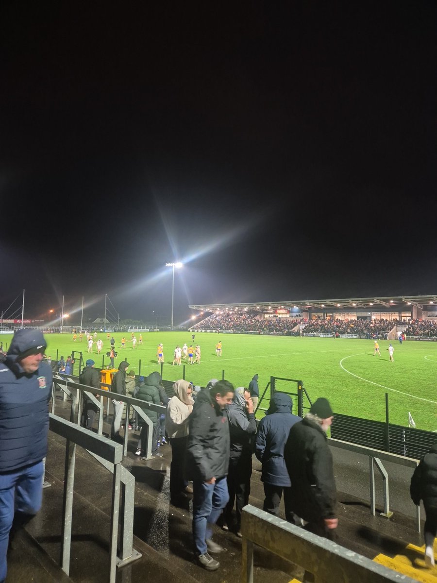 NHL Div. 1B
Kildare 3-14 (23)
Clare 0-27 (27)
All over
A brilliant battling performance from Kildare and late cracker of a goal from Jack Sheridan just before the final whistle. Clare only took the lead around the 50th minute. A proud night for Kildare hurling.
