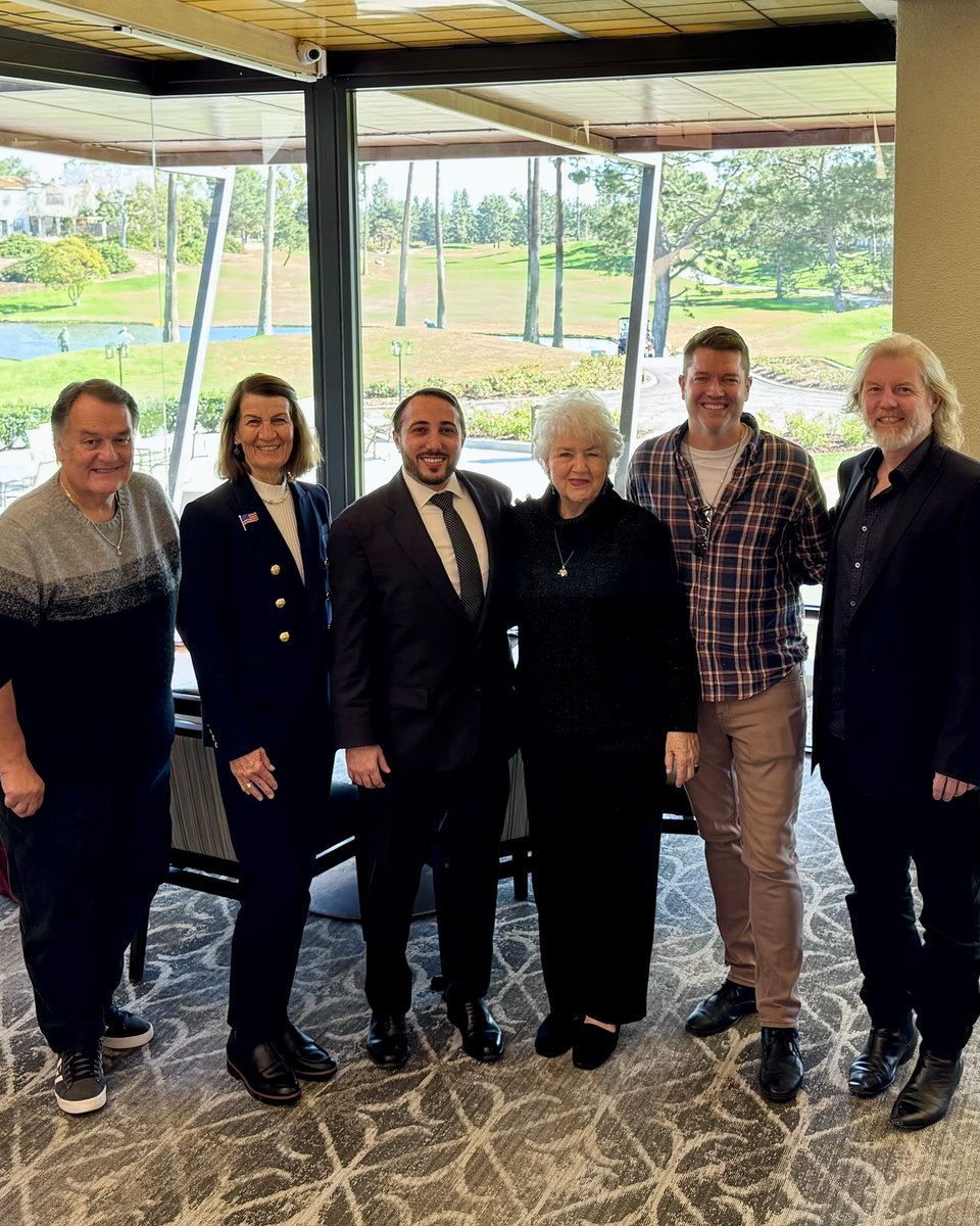 Leo S. Zacky tweet media