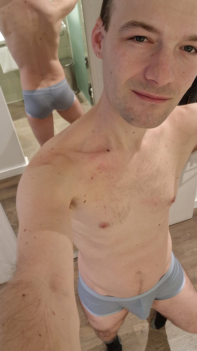 Edison Alex tweet media