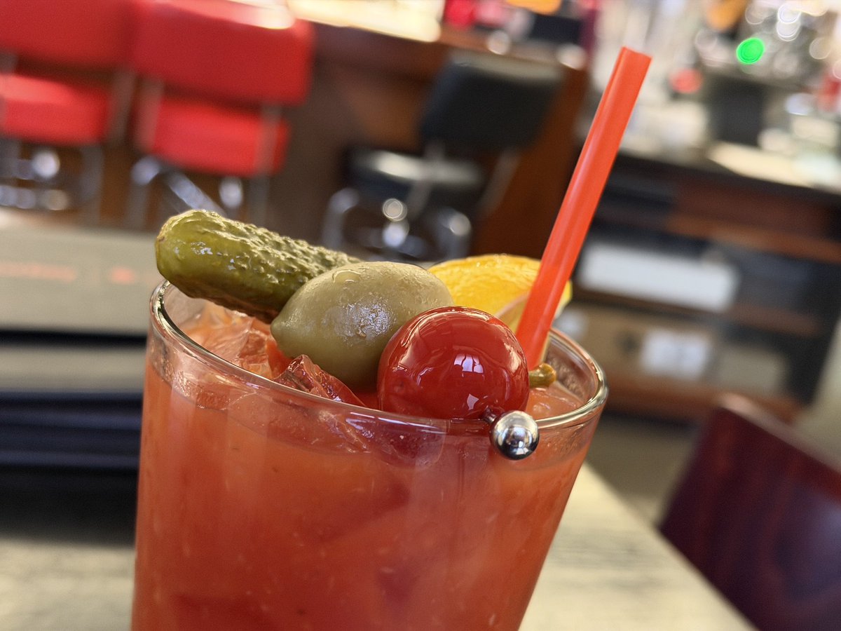 14850 Dining tweet media