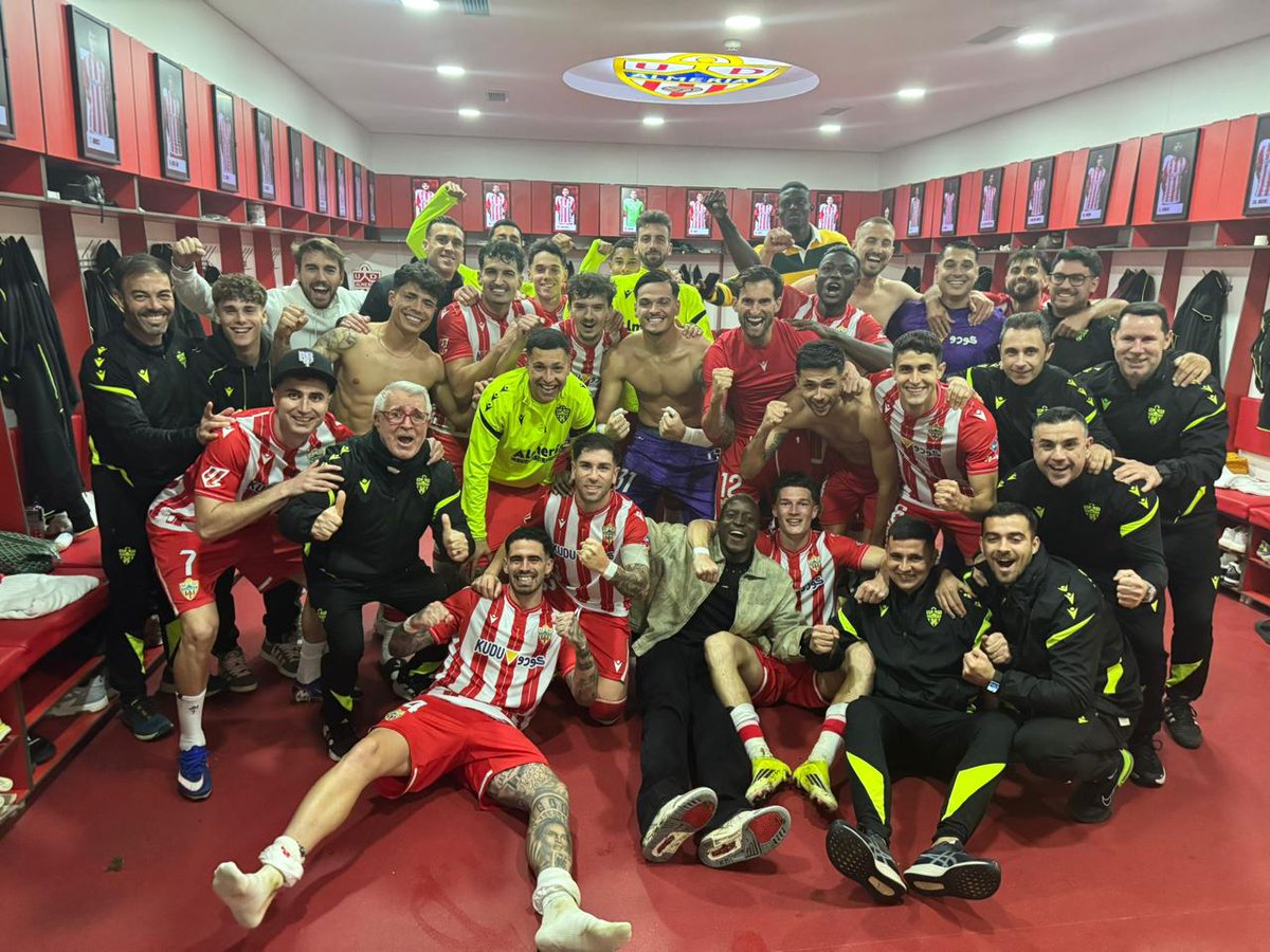 📸 Tradiciones que molan bastante 😜❤️🤍