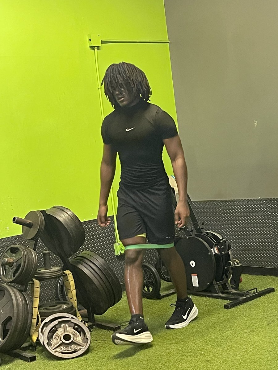 Rayshon St Hilaire tweet media