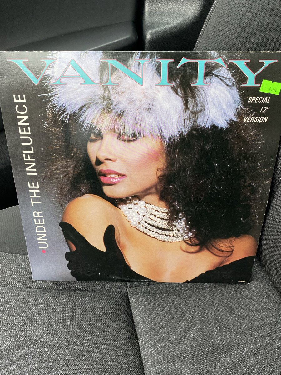 Found a lil’ summin’ summin’ at the wrecka stow today. 💜