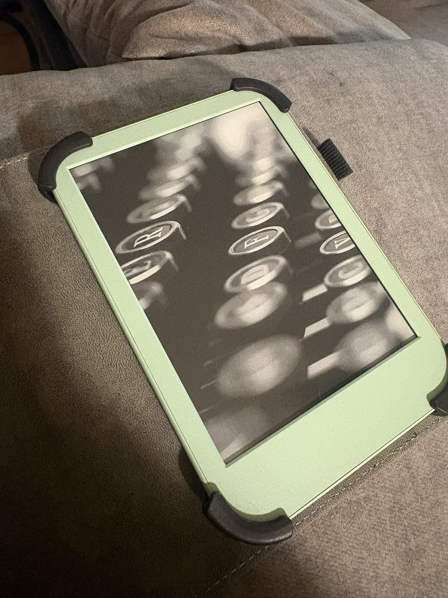 assene way iero tweet media