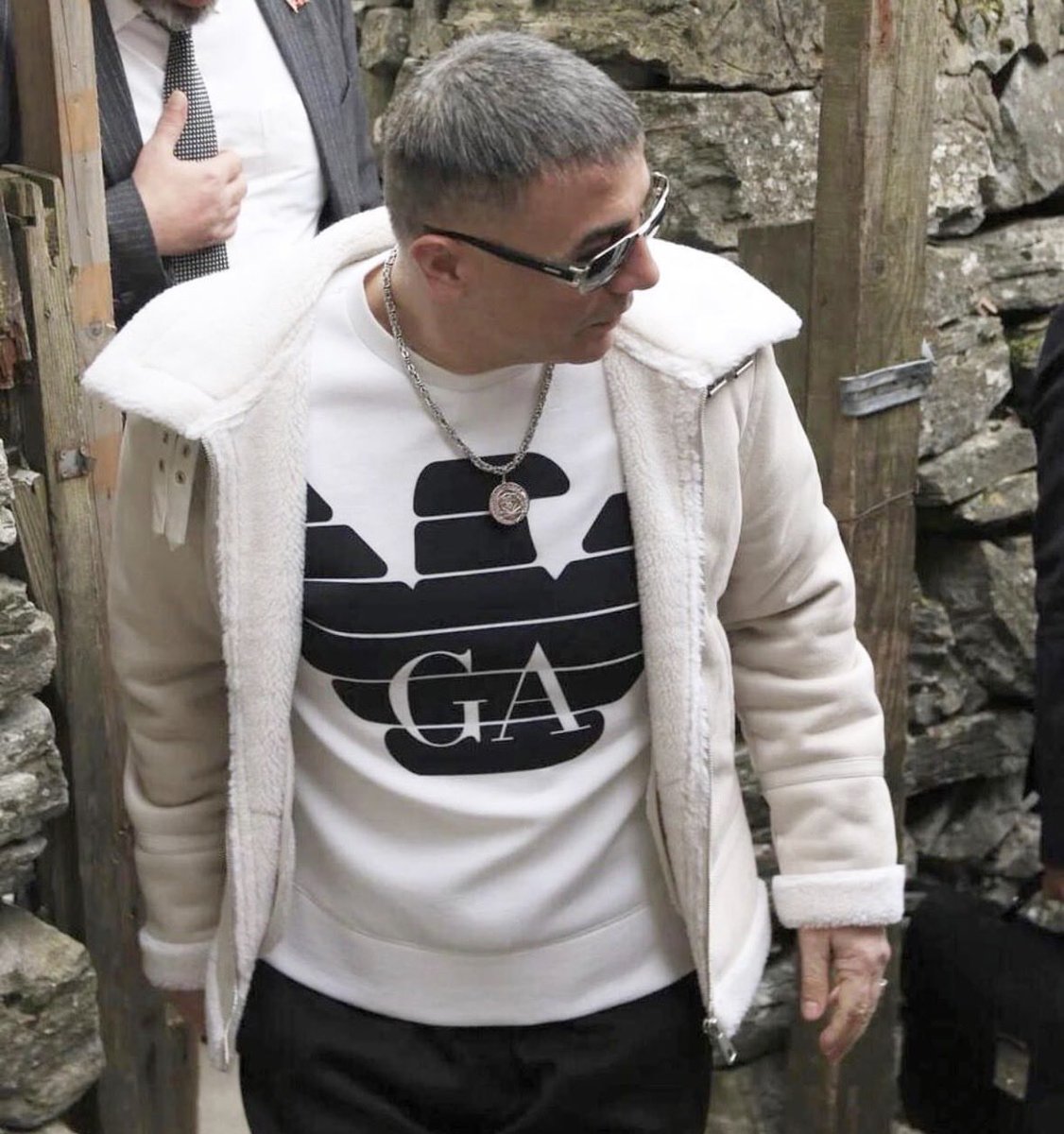 KİYMETLİ REİS İM <a href="/sedat_peker/">Sedat Peker</a> MADDİ DESTEGİNİZE COK İHTİYACİM VAR UYGUN GORURSENİZ KARDESİNİZ KAPİNİZA GELDİ