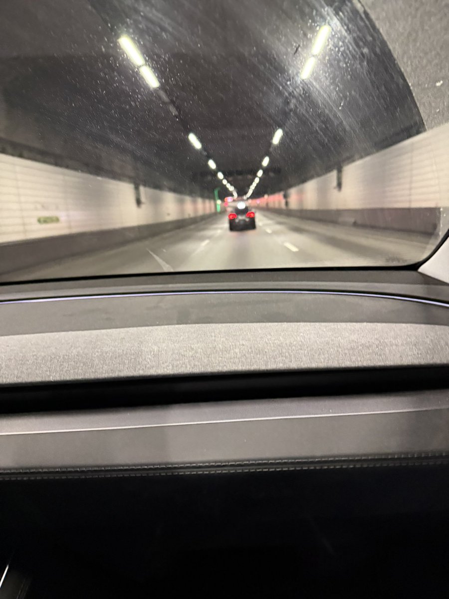 Daniel Vassbund tweet media