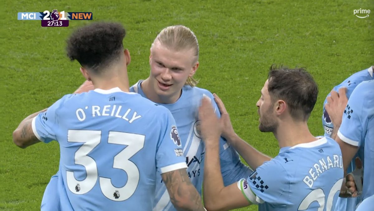 Daniel_2r34's tweet image. RT @TouchlineX: 🚨 𝗦𝗧𝗔𝗧: Erling Haaland has now produced 42 goals + 9 assists in all competitions!