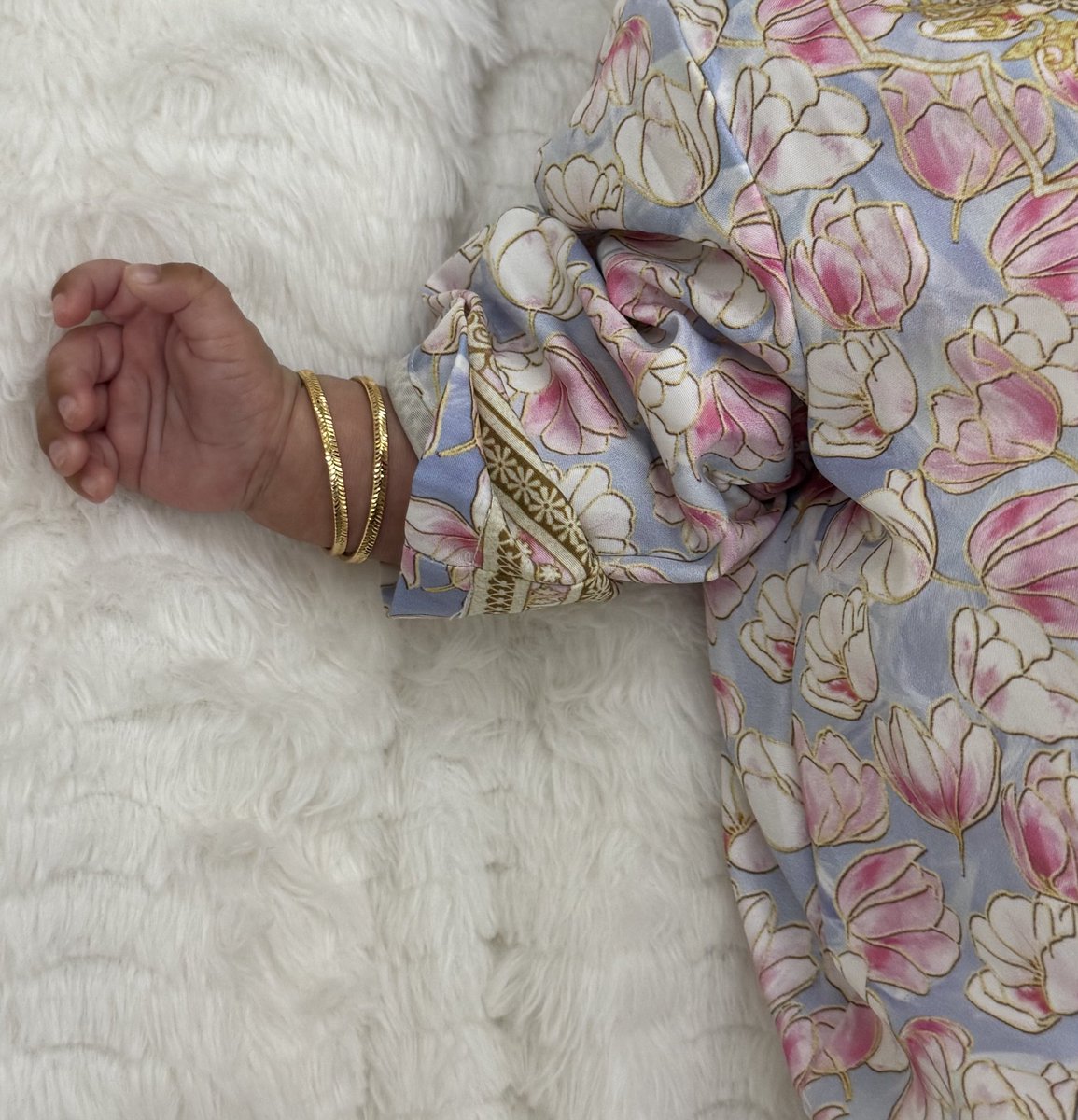 Ψ وسـن بنت مساعد tweet media