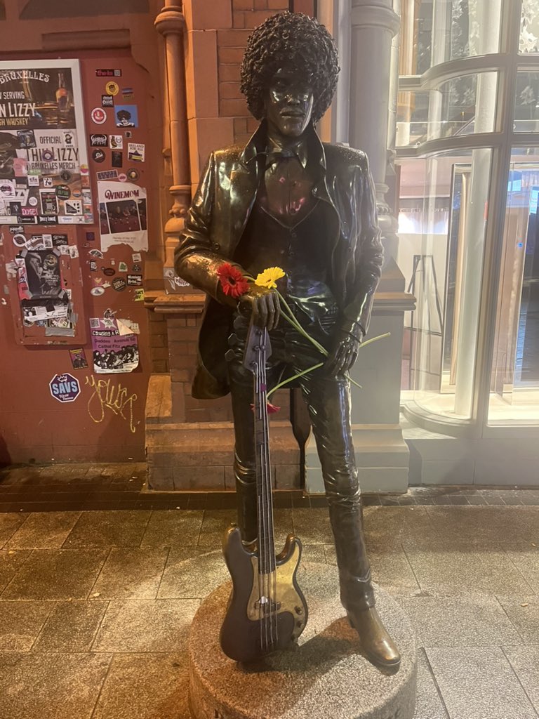 Mike Bones tweet media