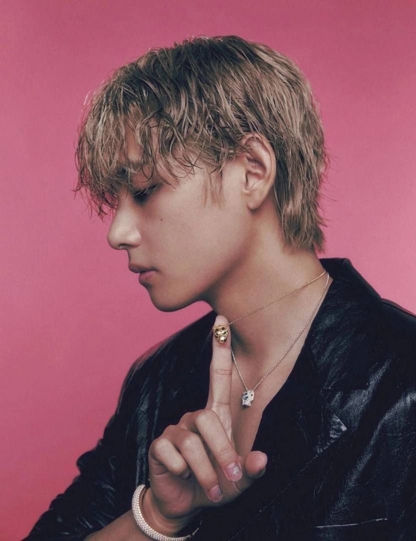 V’s “FRI(END)S” (#13) is currently the highest-charting song by a K-pop Act on Worldwide iTunes Song Chart surpassing ROSÉ &amp; Bruno Mars’s  “Apt.” (#27)