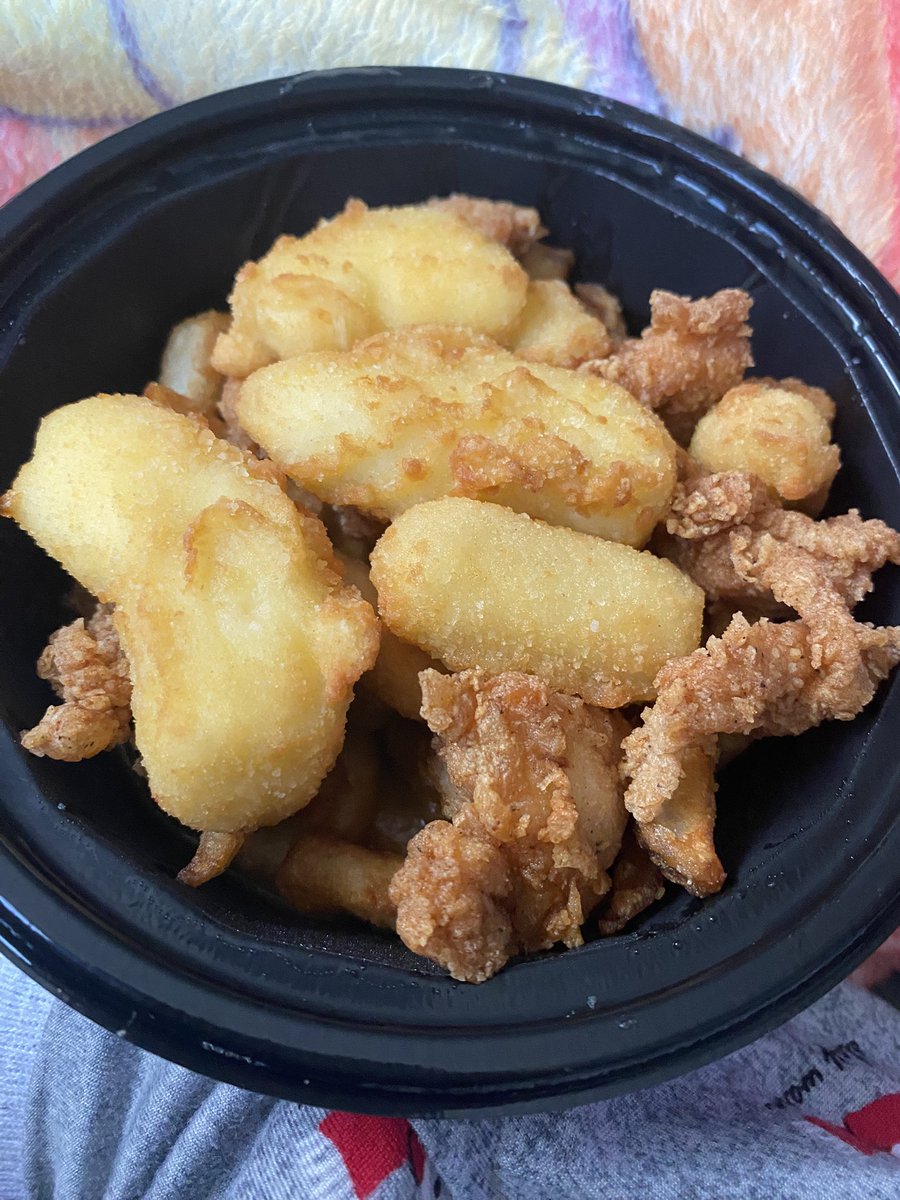 leslie meyers of edtwt !! 𝜗𝜚 0 days binge free tweet media