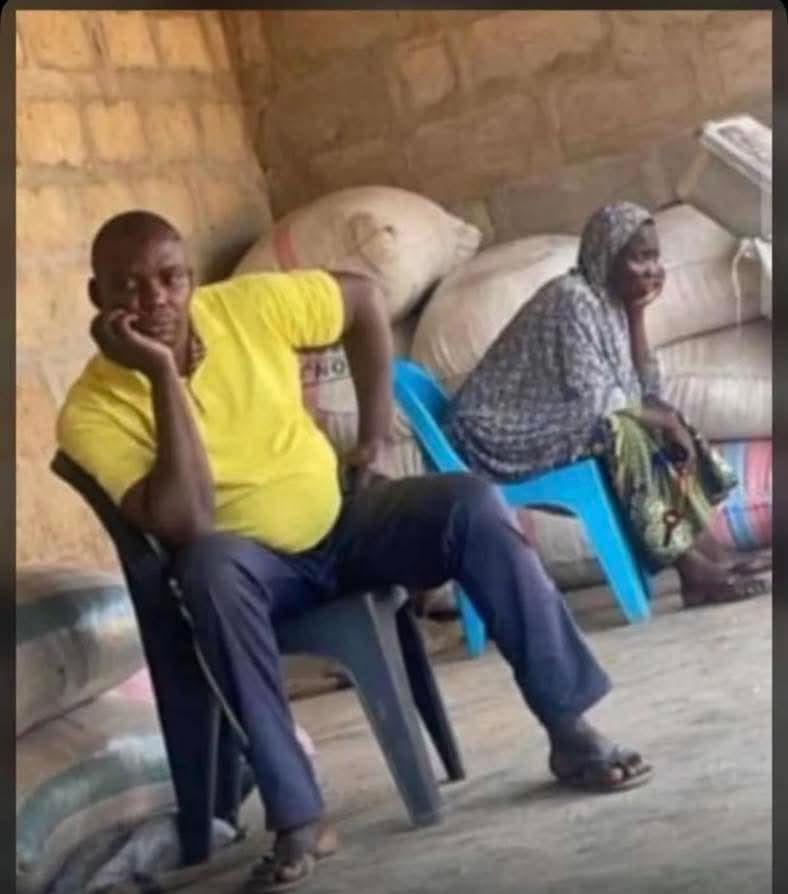 FauconPler48622's tweet photo. @FarafinaW Les baoulés actuellement 🤣 https://t.co/CWN0ZniR7o