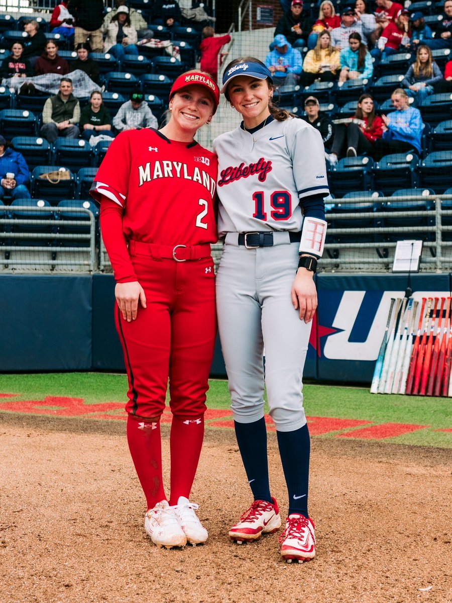 TerpsSoftball's tweet image. Sister, sister🤗

#feartheturtle