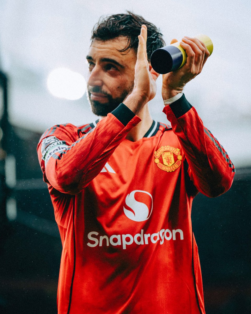 ¡Lo que juega este muchacho PA! vamos Bruno Fernandes! el Manchester United te lo pide!
A ganar al Everton!